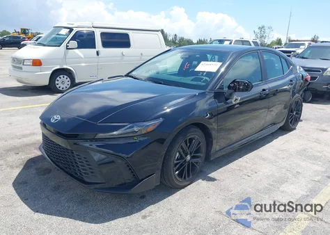 2025 Toyota Camry Xse/Xle/Le/Se z USA, uszkodzony, nr VIN 4T1DAACK0SU024677